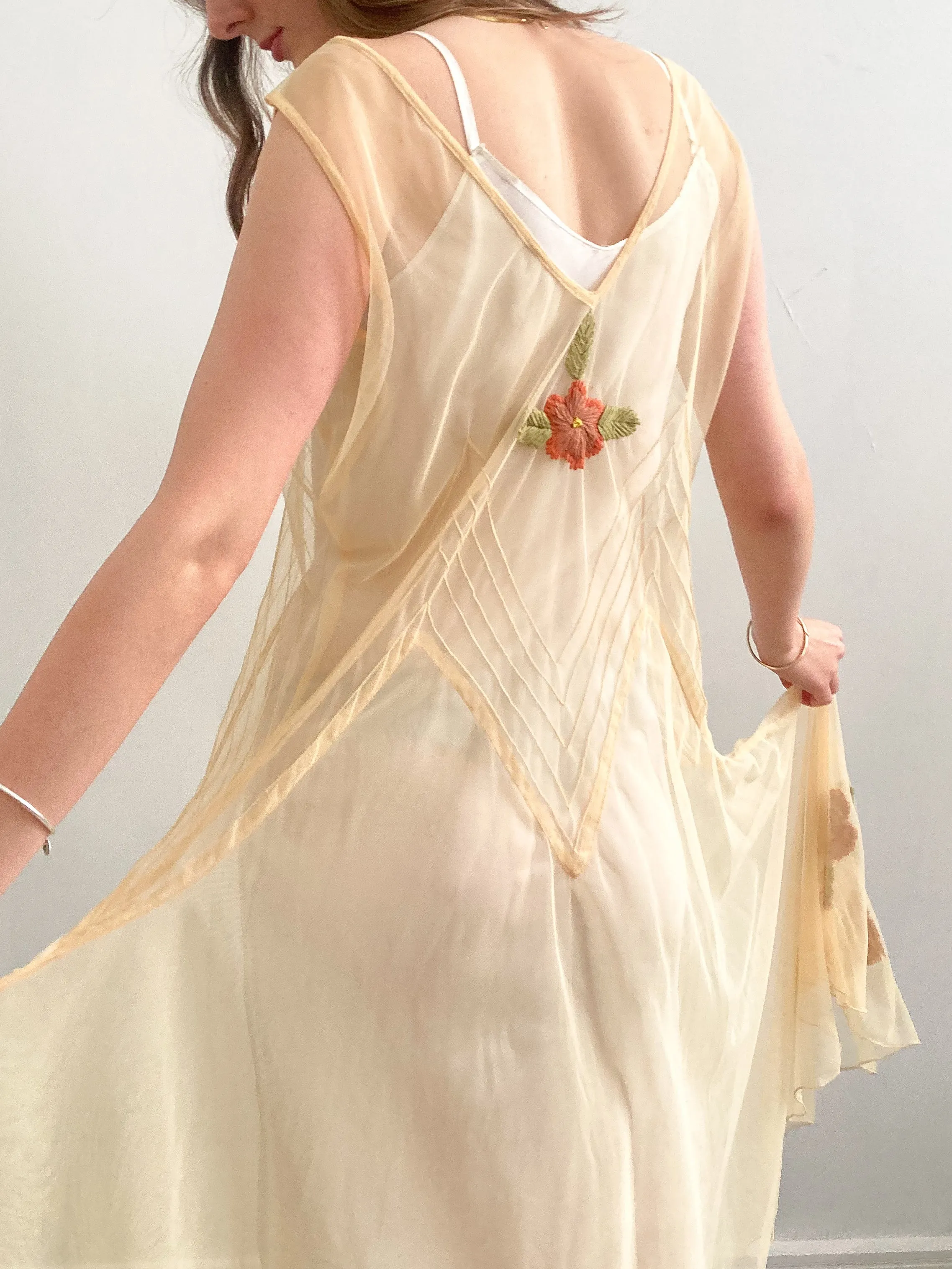 1930s Yellow Net Dress with Flower Embroidery