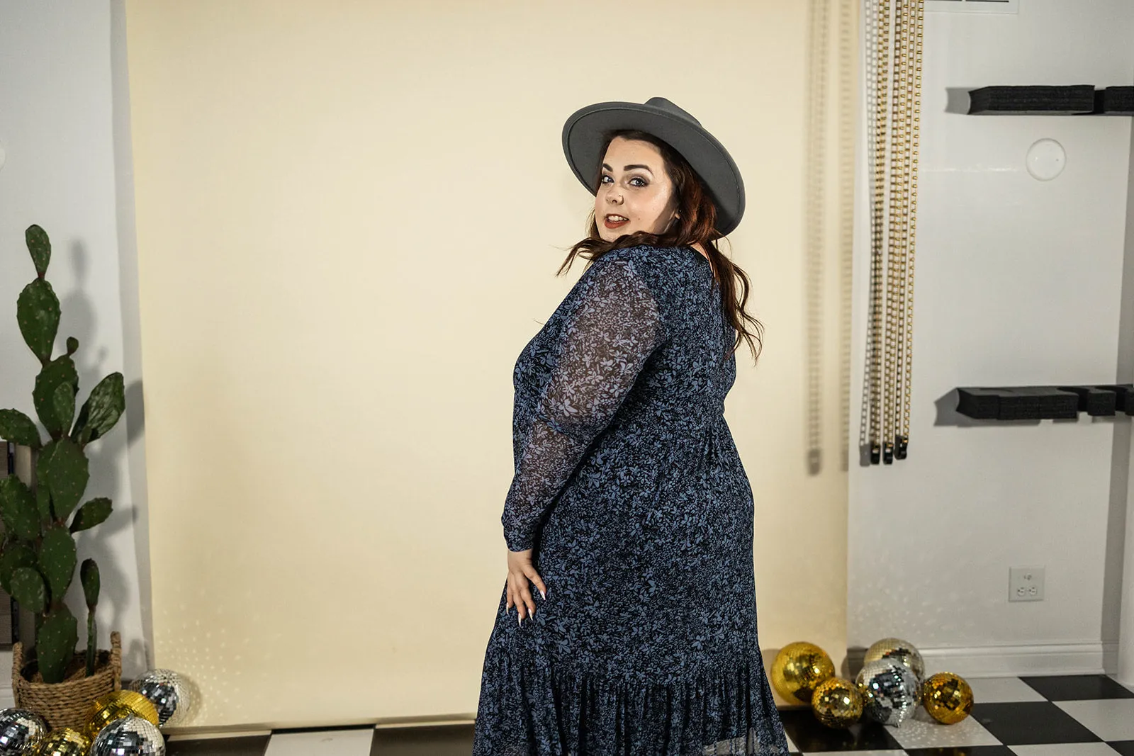 andrea long sleeve midi dress in blue