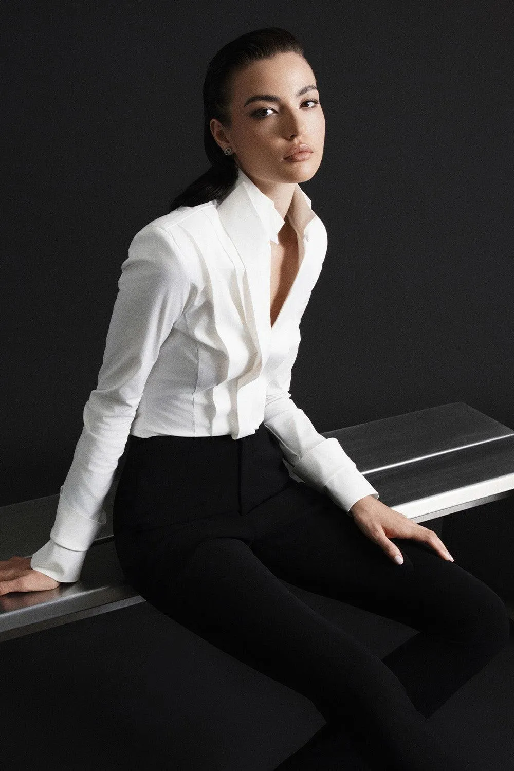 Creamery Bodycon Cuff Sleeved Cotton Shirt