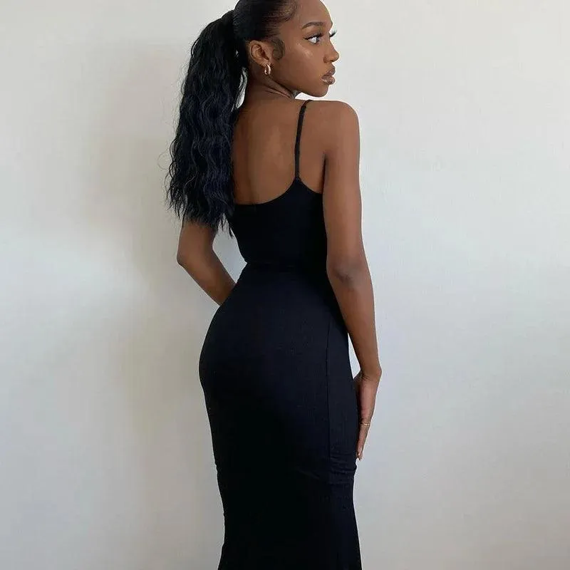 Elegant Maxi Dress: Summer Sleeveless Chic Outfit - Sophisticated Style