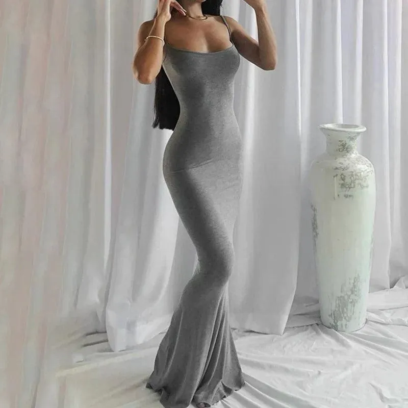 Elegant Maxi Dress: Summer Sleeveless Chic Outfit - Sophisticated Style