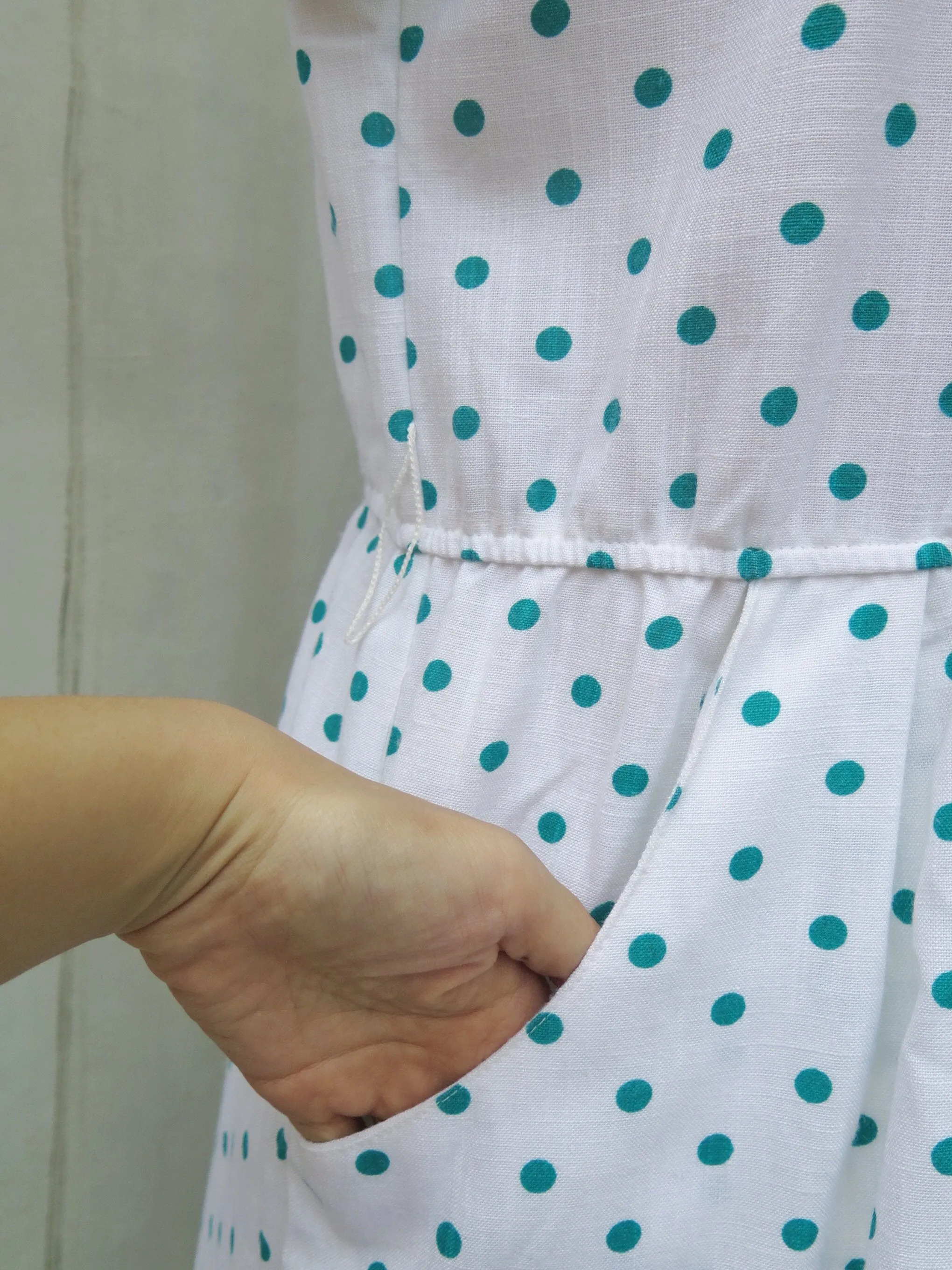 Mint pints | Vintage 1970s 1980s White dress with emerald green polka dots and Pockets