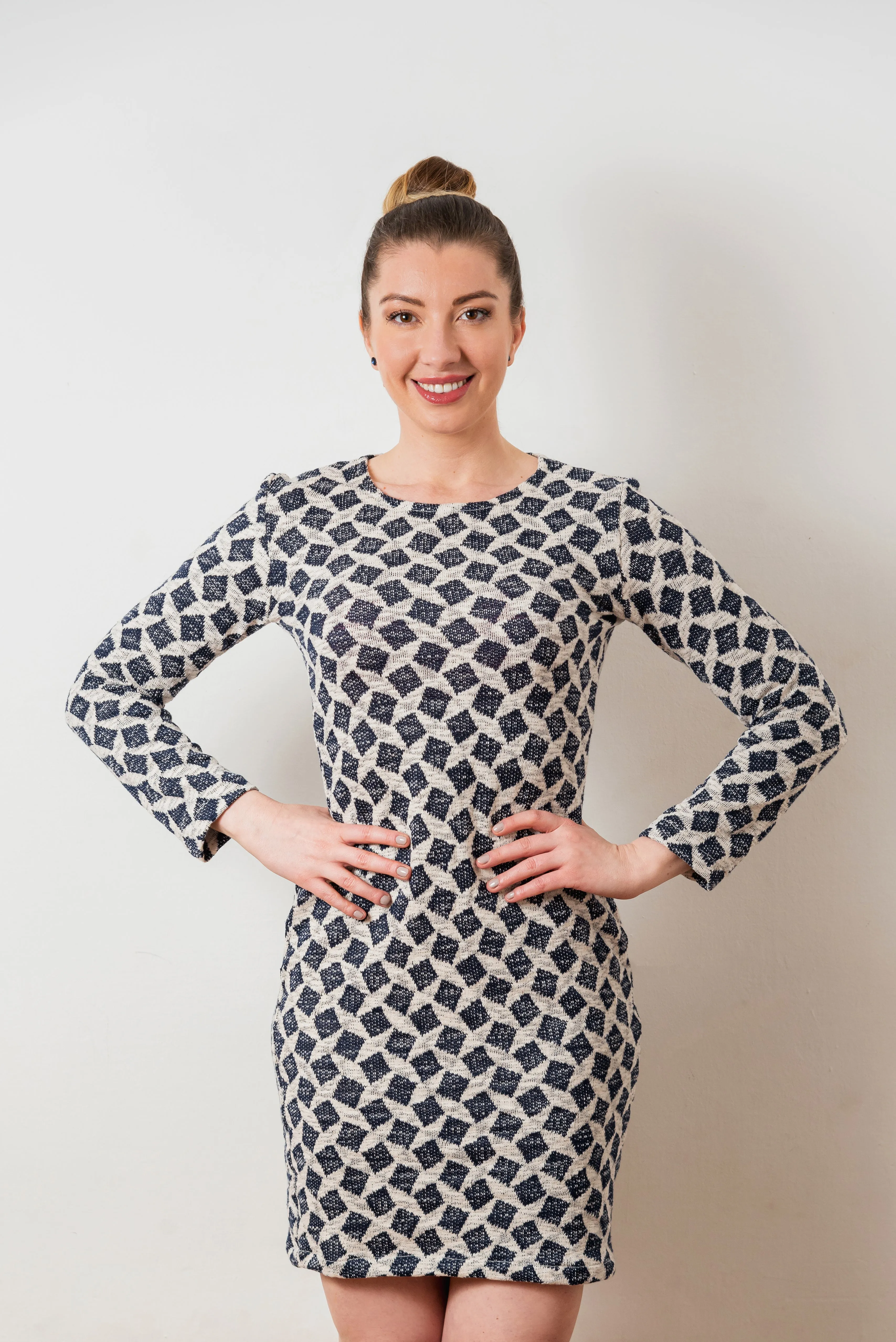 New! Long sleeve mini bodycon knitwear