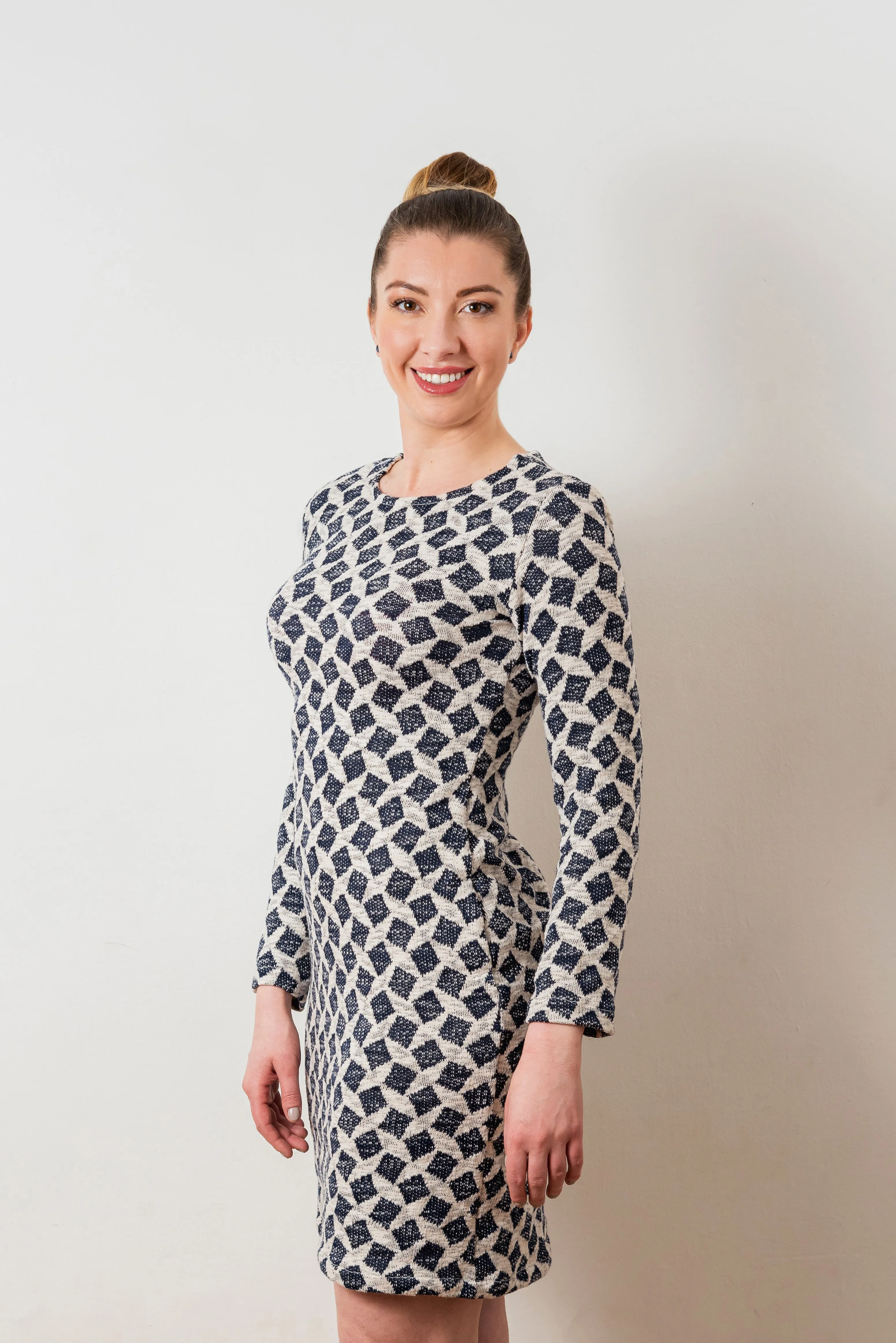 New! Long sleeve mini bodycon knitwear