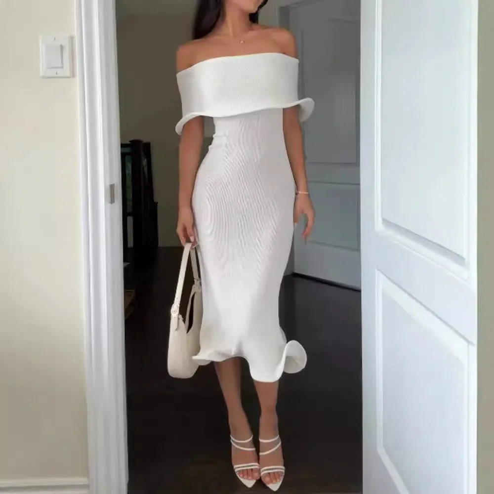 Off-neck Slim-fit Sexy Sleeveless Solid Color Dress