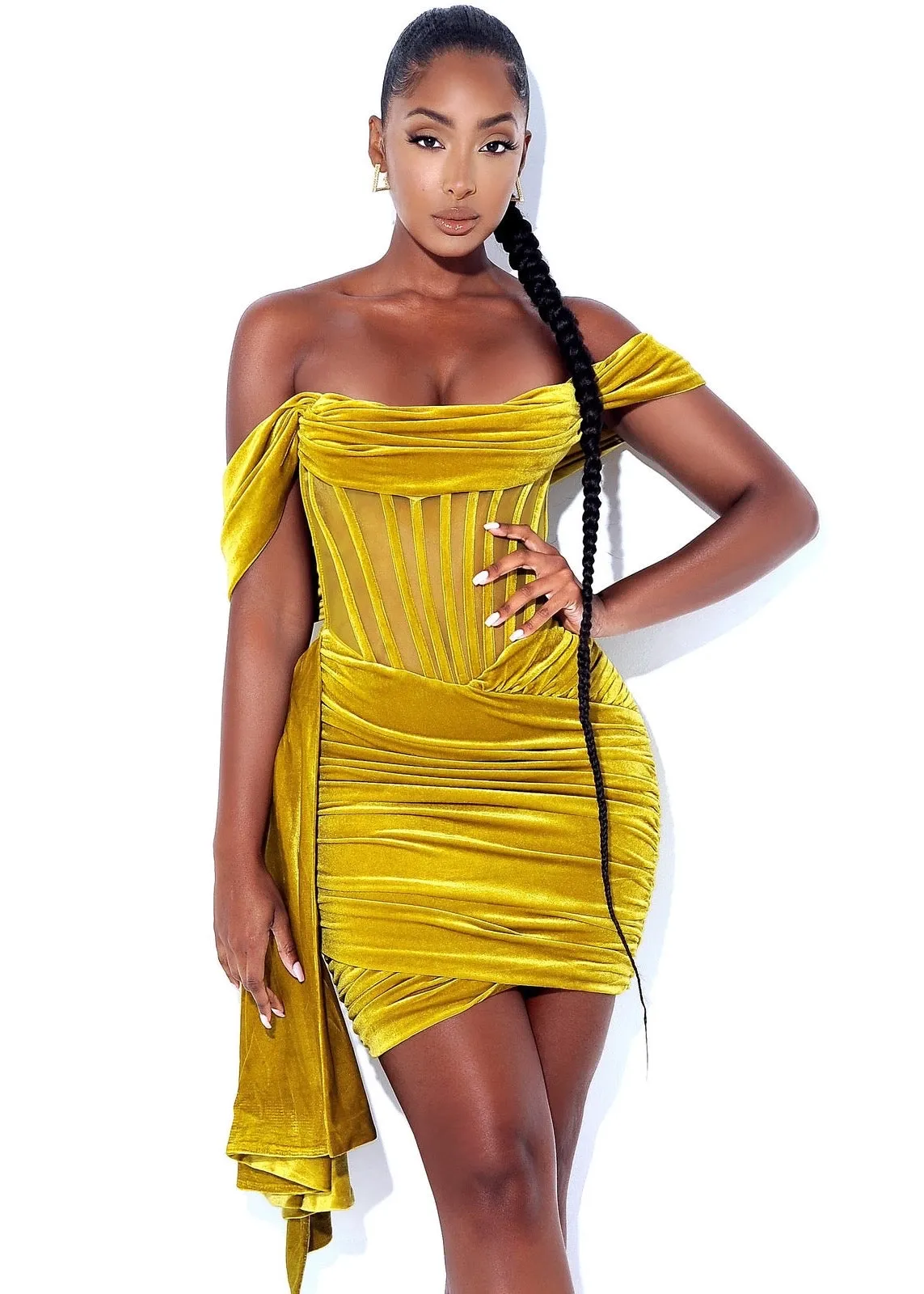 Off Shoulder Velvet Fishbone Bodycon Dress