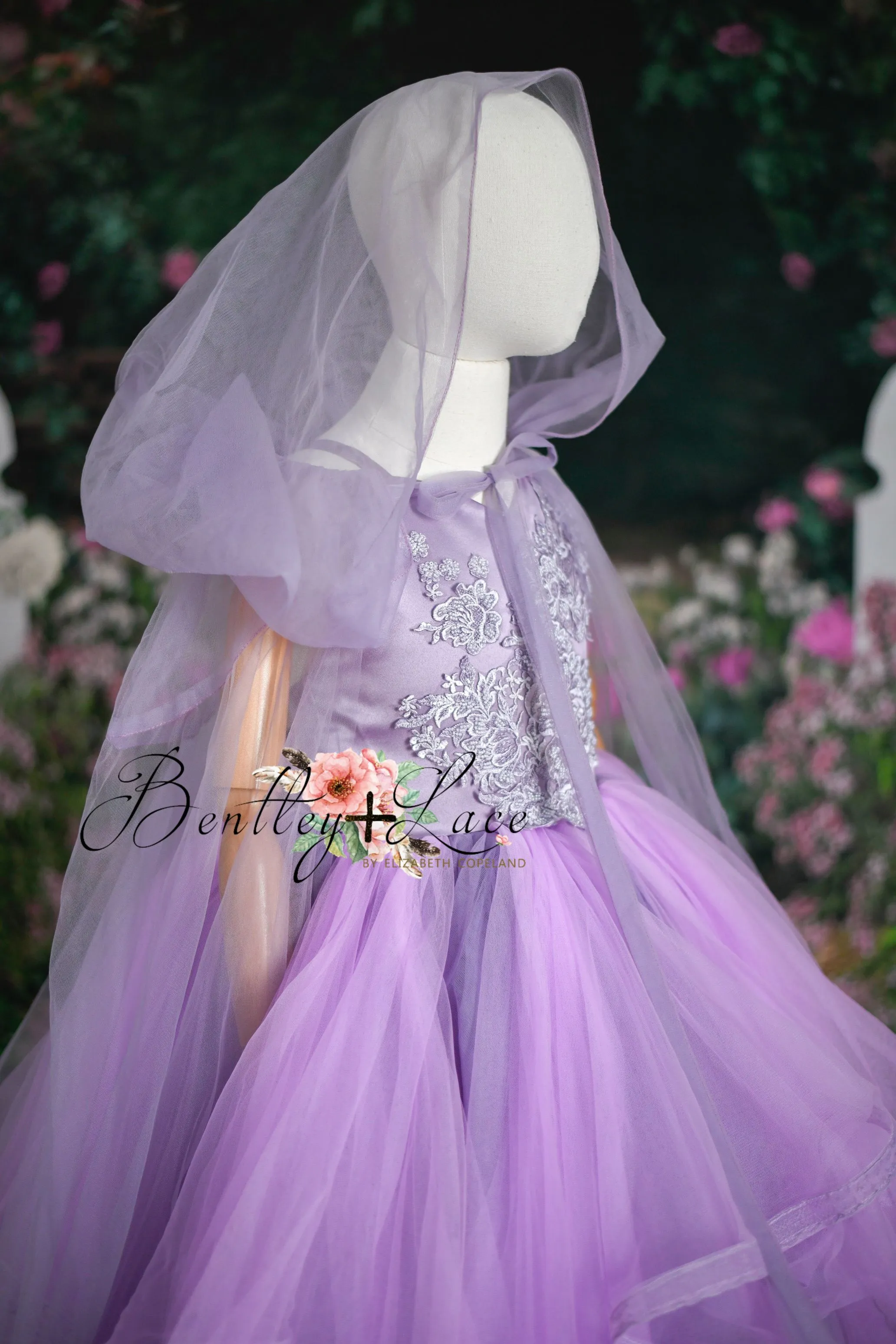Retired rental guc "Becca" -   Floor length Gown   Cape  ( 8 Year - Petite 9 Year)