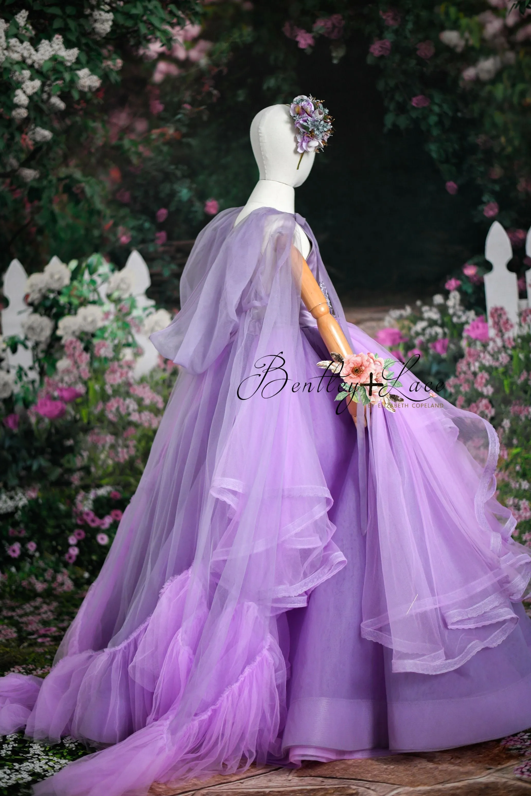 Retired rental guc "Becca" -   Floor length Gown   Cape  ( 8 Year - Petite 9 Year)